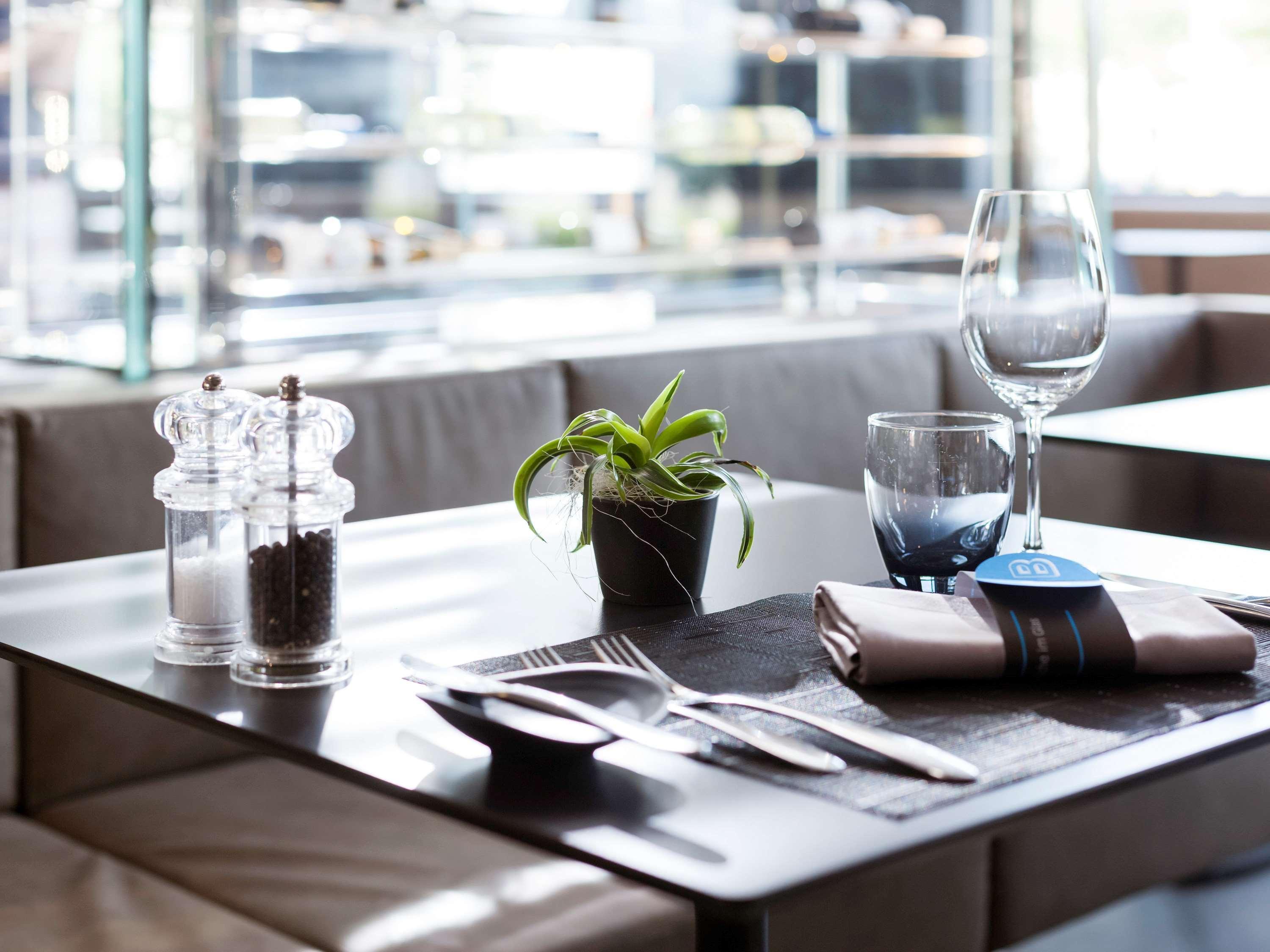 Novotel Bern Expo Ngoại thất bức ảnh