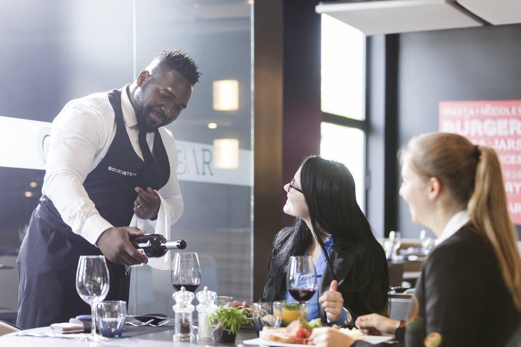 Novotel Bern Expo Ngoại thất bức ảnh